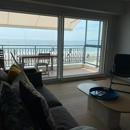 Elegant Avec Vue Sur L'ocean דירה